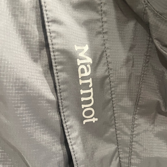 Marmot Silver‎ Windbreaker - Picture 2 of 5